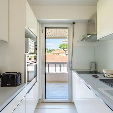 Lovely Cosy Nest Close To The Centre Of * Cannes
